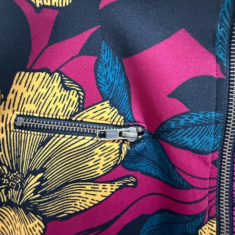 Floral Pencil Skirt in Red and Yellow - Picture 7 of 7